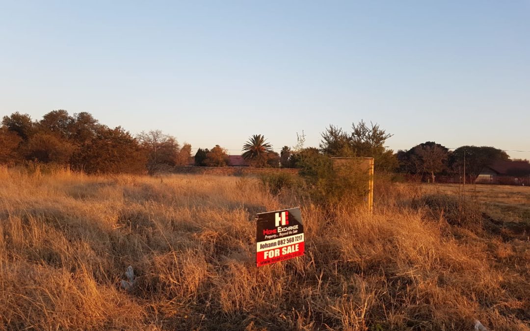 VACANT STAND. WELL SITUATED IN BEST PART OF SUBURB. IDEAL FOR DEVELOPMENT.