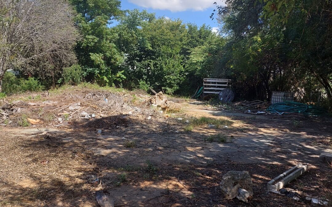 PRIME LOCATION! VACANT LAND FOR SALE ON MAIN ROAD!!