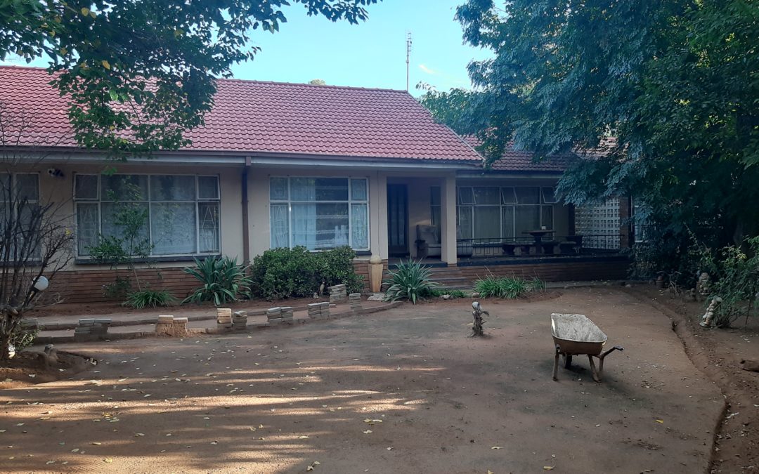 SPACIOUS FAMILY HOME NEAR CBD.