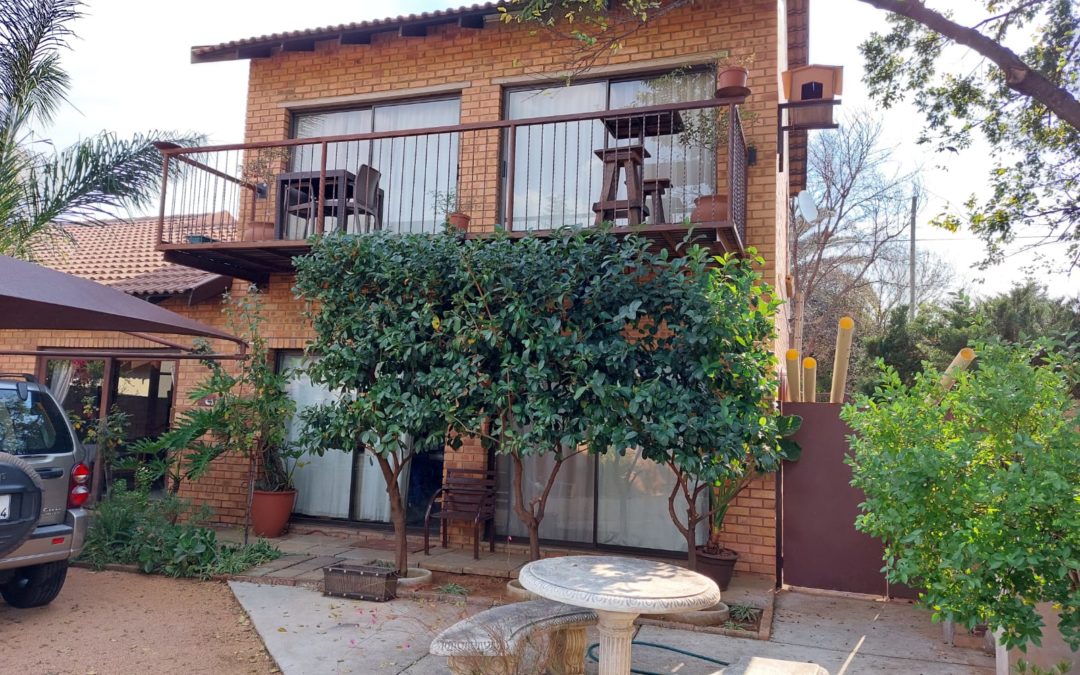 MODERN 4 BEDROOM DOUBLE STOREY HOUSE FOR SALE.