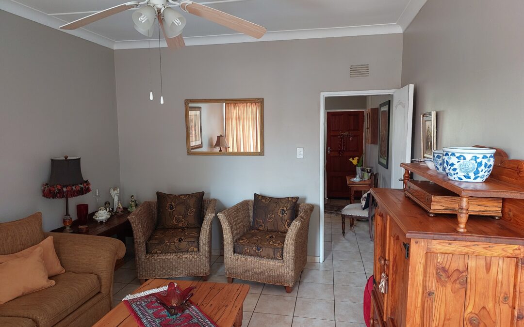 LOVELY ONE BEDROOM APARTMENT FOR SALE. CENTRALLY LOCATED.