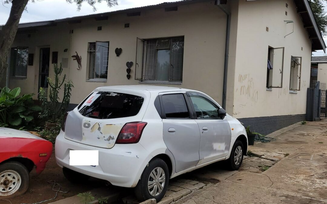 SPACIOUS 3 BEDROOM HOUSE WALKING DISTANCE FROM CBD.